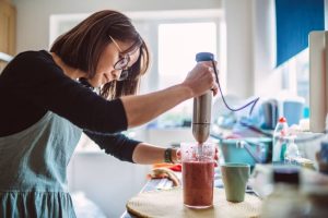Comment mixer sans mixeur ? 7 méthodes qui marchent